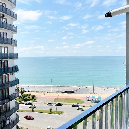 Beautiful Horizon First Line Apartman Batumi Kültér fotó